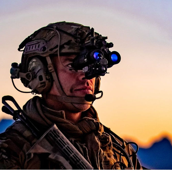 PVS-31D | Gen 3 White Phosphor w/ IR Iluminator & Wilcox G24 Lite