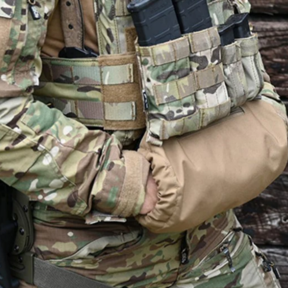 HRT Tactical Hand Warmer Pouch Plate Carrier Attachment — Atomic Defense