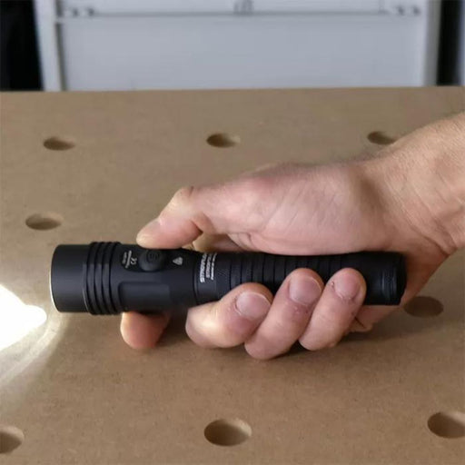 Streamlight Strion DS HL Dual Switch Rechargeable Flashlight Streamlight Strion DS HL Dual Switch Rechargeable Flashlight
