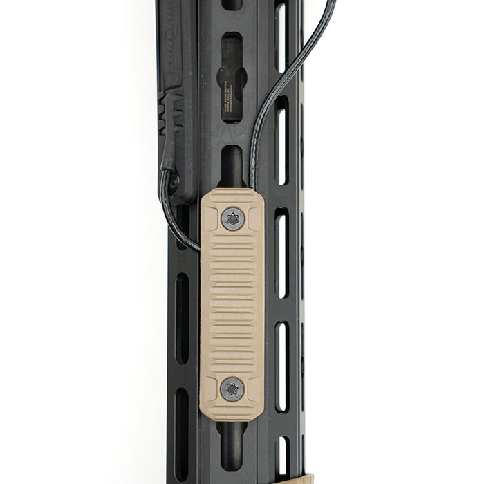 cable-routed-90-degrees-at-end-fde-long-m-lok-cable-management-cover
