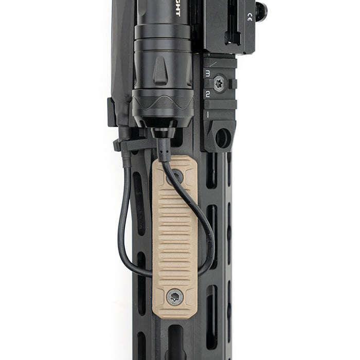 cable-routed-across-fde-long-m-lok-cable-management-cover