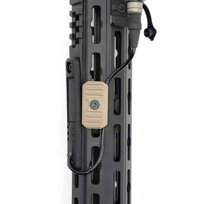 cable-routed-alongside-fde-short-m-lok-cable-management-cover