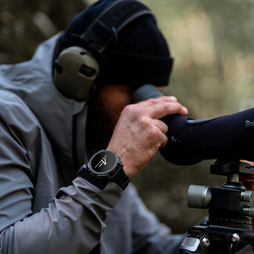 hunter using its Garmin 8 Tactix with the applied ballistic calculator