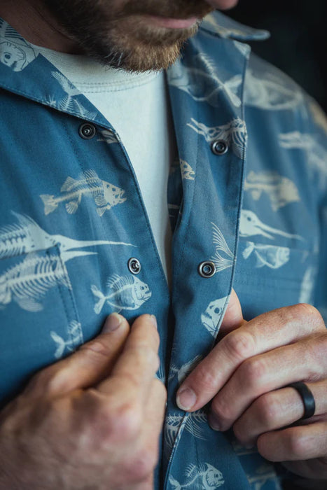 Hidden snap button closure on the Vertx Dadeland CCW Shirt