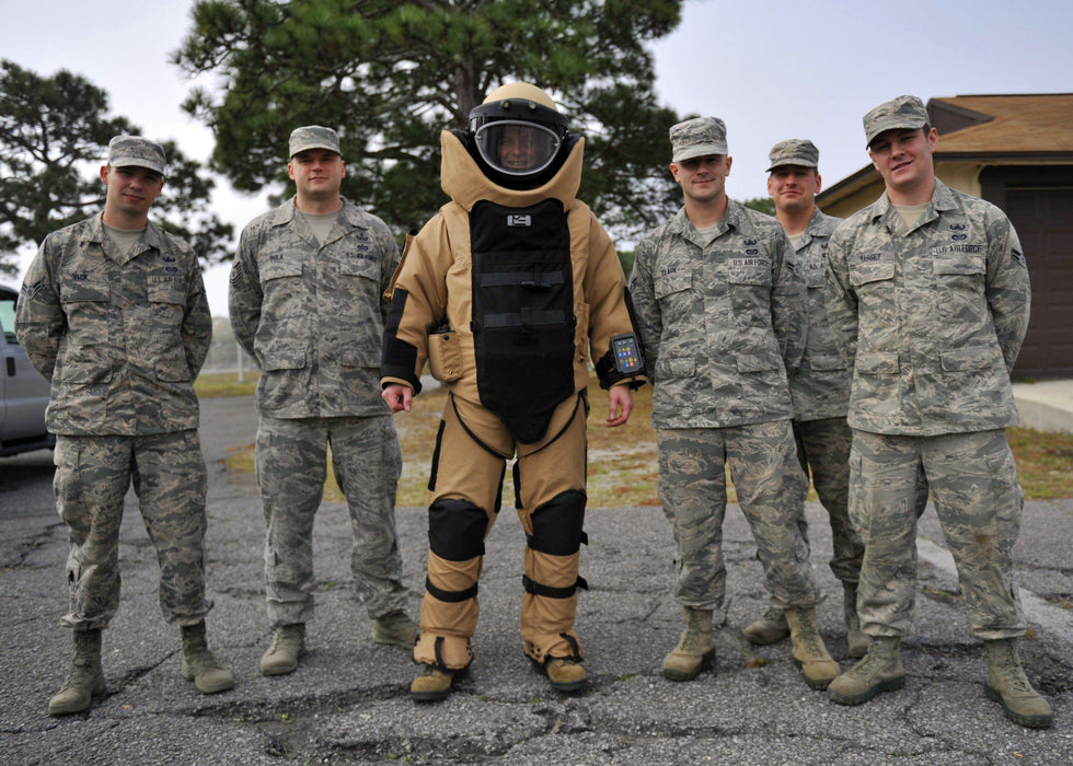 DVIDS - Images - EOD Bomb Disposal Suit [Image 18 of 25]